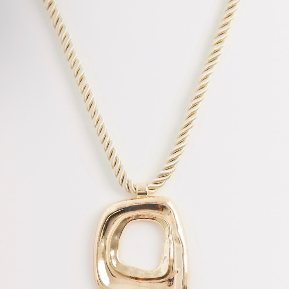 Gold Organic Shape Pendant Necklace - Women Jewelry